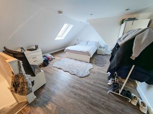 Photo 15- click for photo gallery